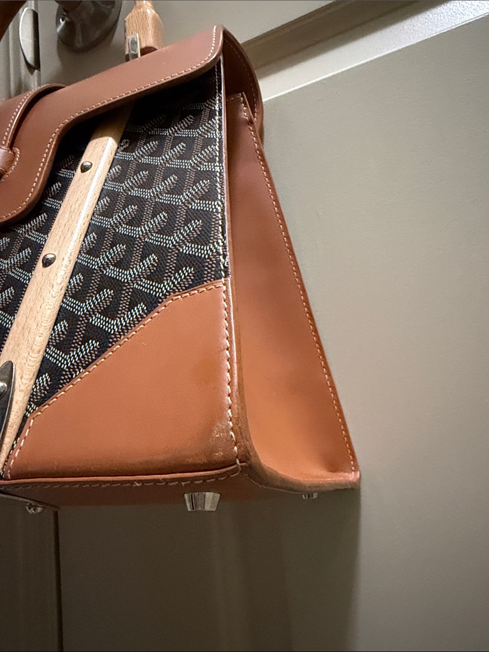 Goyard Saigon MM in Brown Black Tan 2020 - Picture 10 of 17